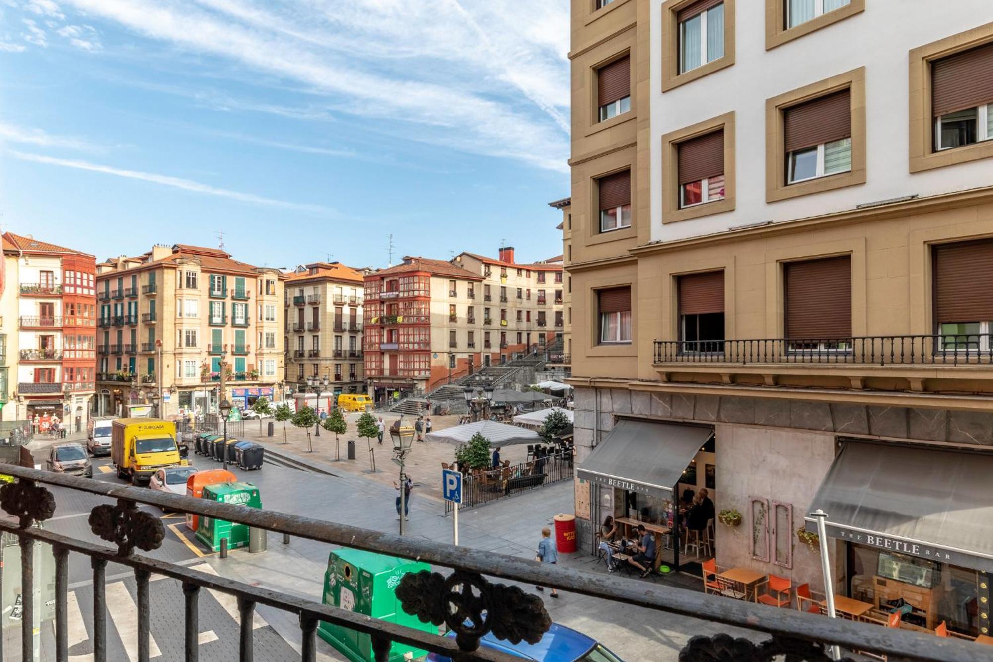 Plaza Unamuno - Casco Viejo - Parking Opcional Бильбао Экстерьер фото
